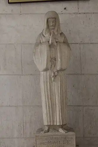 Statue de Jeanne-Marie de Maillé.