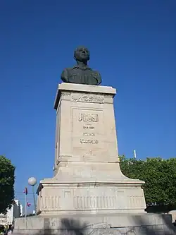 Statue de Mongi-Bali.