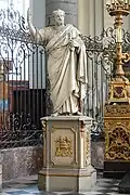 Statue de Saint Pierre dans la collégiale de Douai