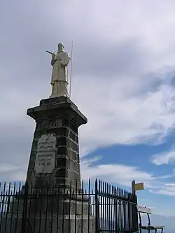 La statue de Saint François de Sales.