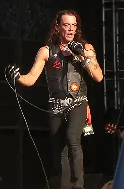 Description de l'image Stephen Pearcy Sweden Rock 2008.jpg.