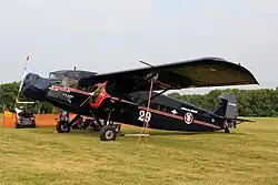 Description de l'image Stinson_SM-6000-B_(N11153).jpg.