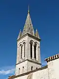 Le clocher de l'église.