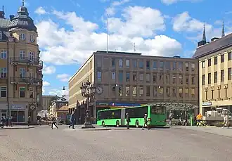 Skandiahuset, à Uppsala (le bâtiment du milieu)