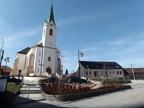 Strání : l'église.