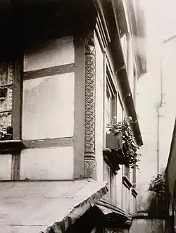 Poutre d'angle du no&nbsp;10.