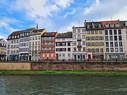 Du no&nbsp;9 (à droite) jusqu'au bout du quai.