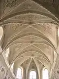 Plafond en stuc dans le chœur.