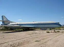 Une ancienne Caravelle, utilisée pour de la cartographie électronique.