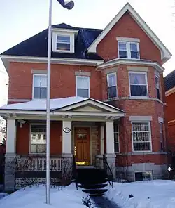 Ambassade à Ottawa.