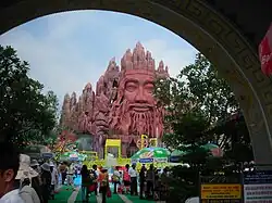 Statue de Long Quan dans le parc d'attractions Suoi Tien.