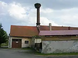 Nid sur une ancienne cheminée à Třebenice (Tchéquie).