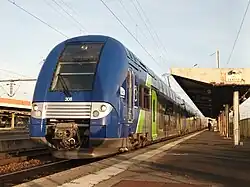 Z 24500 (rénovée) avec la nouvelle livrée Hauts-de-France (dominance du bleu foncé).