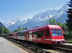 Deux Z 850 couplés en gare des Houches..