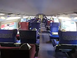 Salle supérieure, en 1re&nbsp;classe (sauf dans les rames 3UFC).