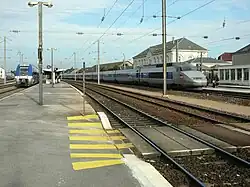 TGV Belfort-Paris et TER Dijon-Besançon assuré en XGC à Dole.