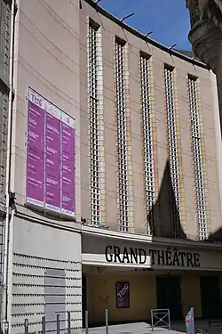 Description de cette image, également commentée ci-après