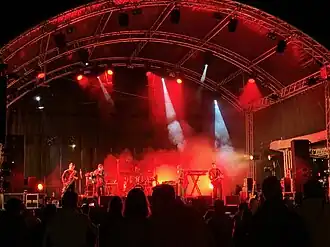 Description de cette image, également commentée ci-après