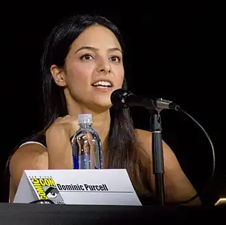 Tala Ashe interprète Zari Adrianna Tomaz / Tarazi / Isis