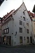 Pikk 10