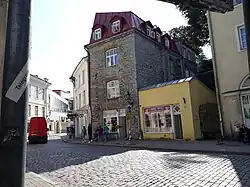 Nunne tänav 11-11b.