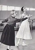 Tamara Karsavina fait travailler le rôle de la jeune fille à Margot Fonteyn (1960)