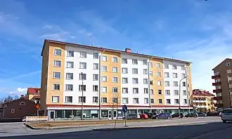 Kalevan puistotie 11.