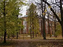 La Cathédrale de Tartu au sommet du Toomemägi