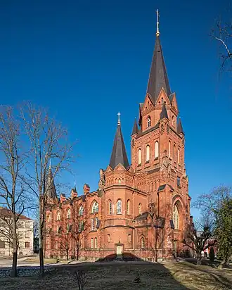 Narva 104, Église Saint-Pierre de Tartu