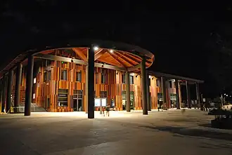 Le théâtre de nuit.