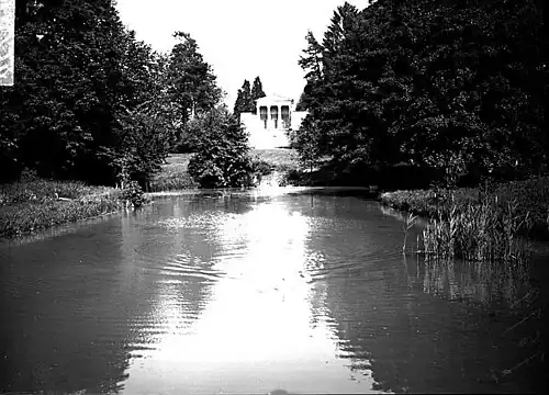 Le temple au XIXe&nbsp;siècle par Gaëtan Gatian de Clérambault.
