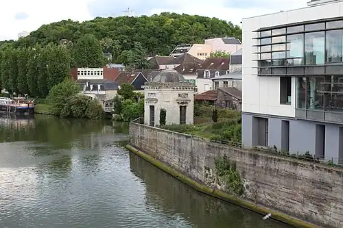 L'Oise devant le Temple de l'amour.