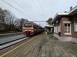 Train à quai (2005).