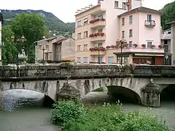 Pont sur l'Albarine à Tenay.