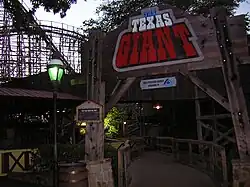 Entrée originale de l'attraction.