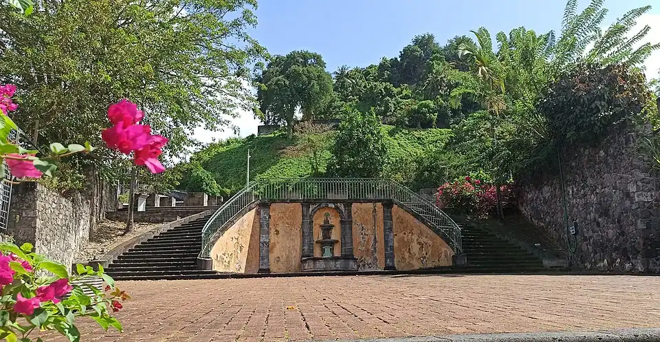 Les vestiges du théâtre en février 2020