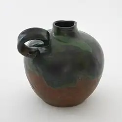 Théo Perrot, Petit vase soliflore (fin du XIXe-début du XXe&nbsp;siècle).
