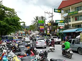 Trafic dans les rues de Patong.