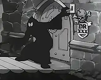 Dans le cartoon The Mad Doctor (1933), un chirurgien fou revêt un sinistre déguisement pour kidnapper Pluto lors d'une nuit orageuse, avant d'enfermer la pauvre bête au cœur de son château hanté.
