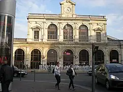 Façade de la gare de Lille.