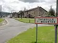 Entrée de Thiaville.