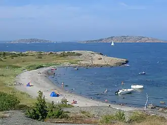 Plage de sable et de récifs
