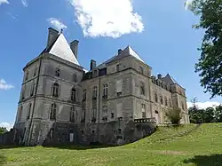 Le château vu depuis l'est.