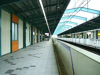 Quais de la station Takashimadaira