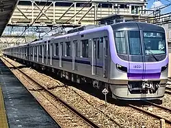Une rame à la gare de Kasukabe.