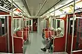 Intérieur des rames série T-1.