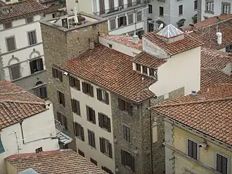 Les tours Adimari survivantes, vues du campanile de Giotto.