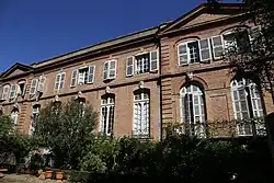 Reich de Pennautier : façade classique sur jardin (XVIIIe&nbsp;siècle).