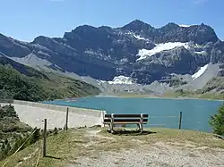 Lac de Salanfe et son barrage.