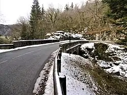 Le pont depuis Miribel-les-Échelles